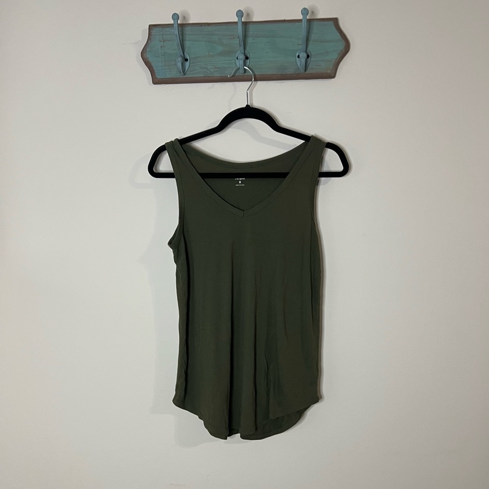 Soft olive tank